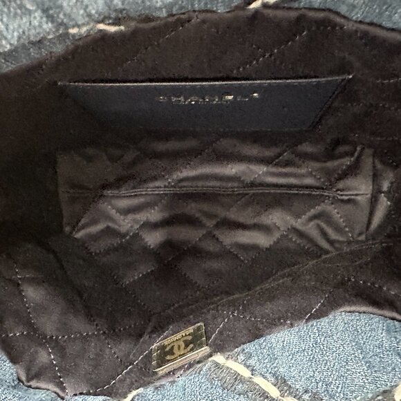 Chanel 22 MINI HANDBAG Quilted BLUE DENIM CROSSBODY HOBO BAG SHW - Picture 14 of 16